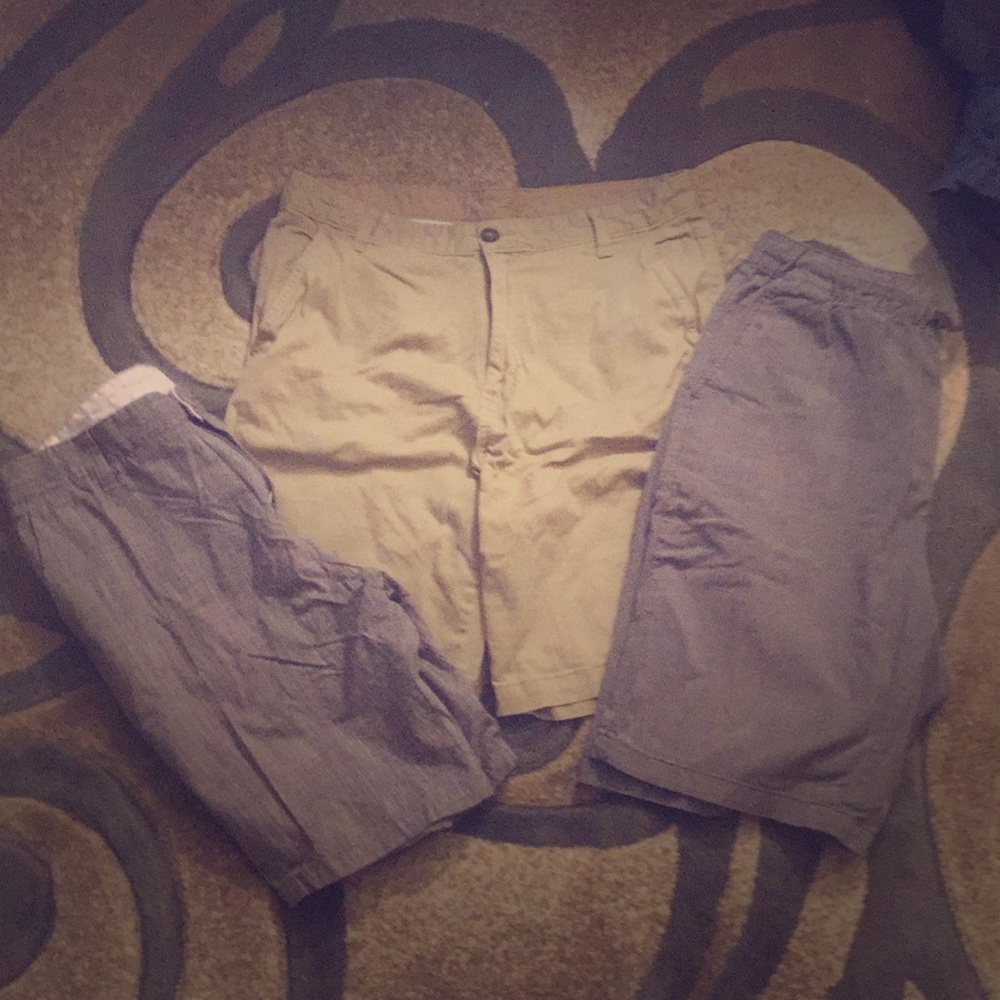 Men’s Waist 32 Khakis Shorts